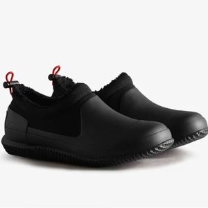 Women's Insulated Vegan Shearling Shoe. Like new.